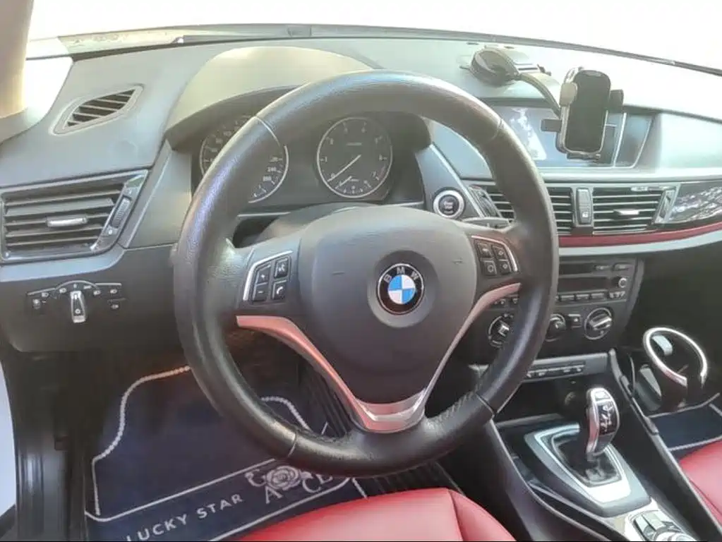 BMW X1 — миниатюра 6