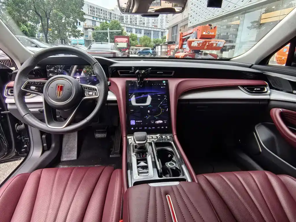 Hongqi Hongqi H5 — миниатюра 8