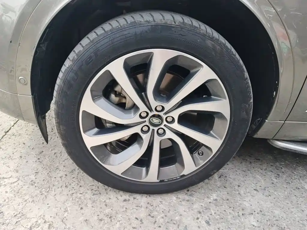 Land Rover Discovery Sport Hybrid — миниатюра 23