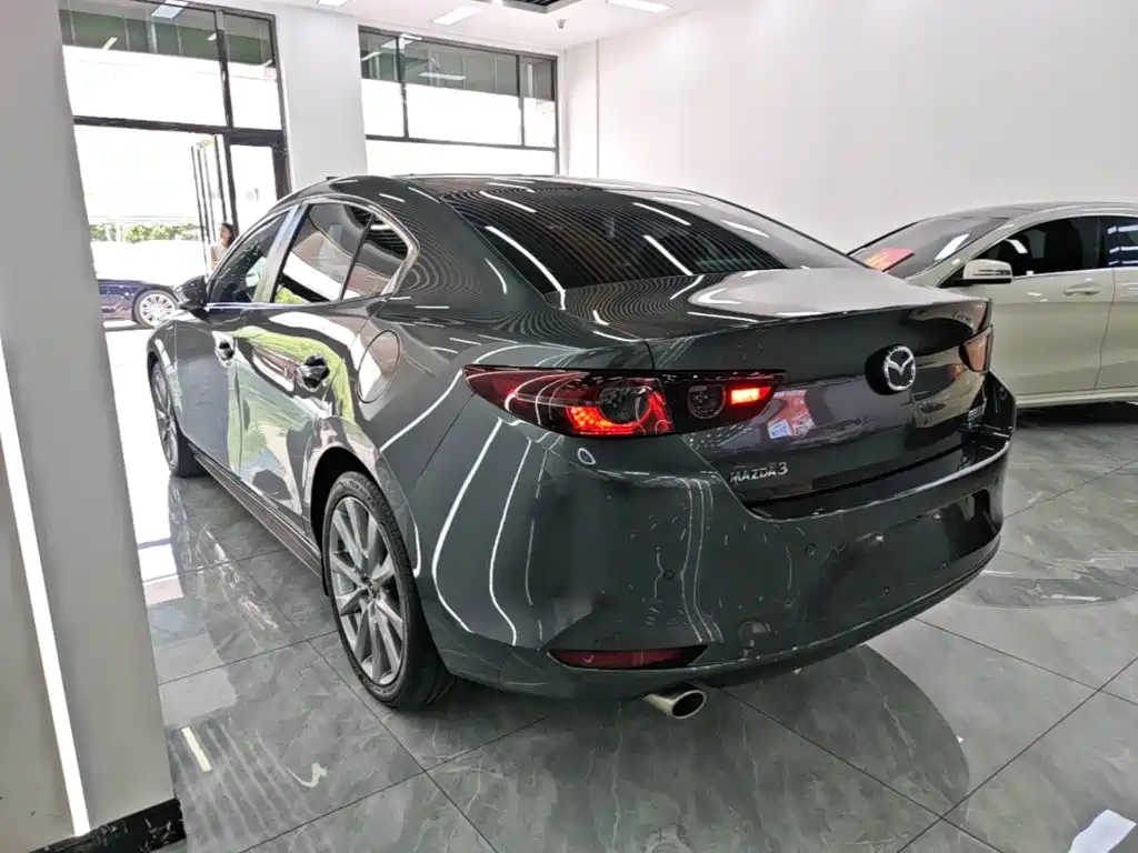 Mazda 3 Axela — миниатюра 5