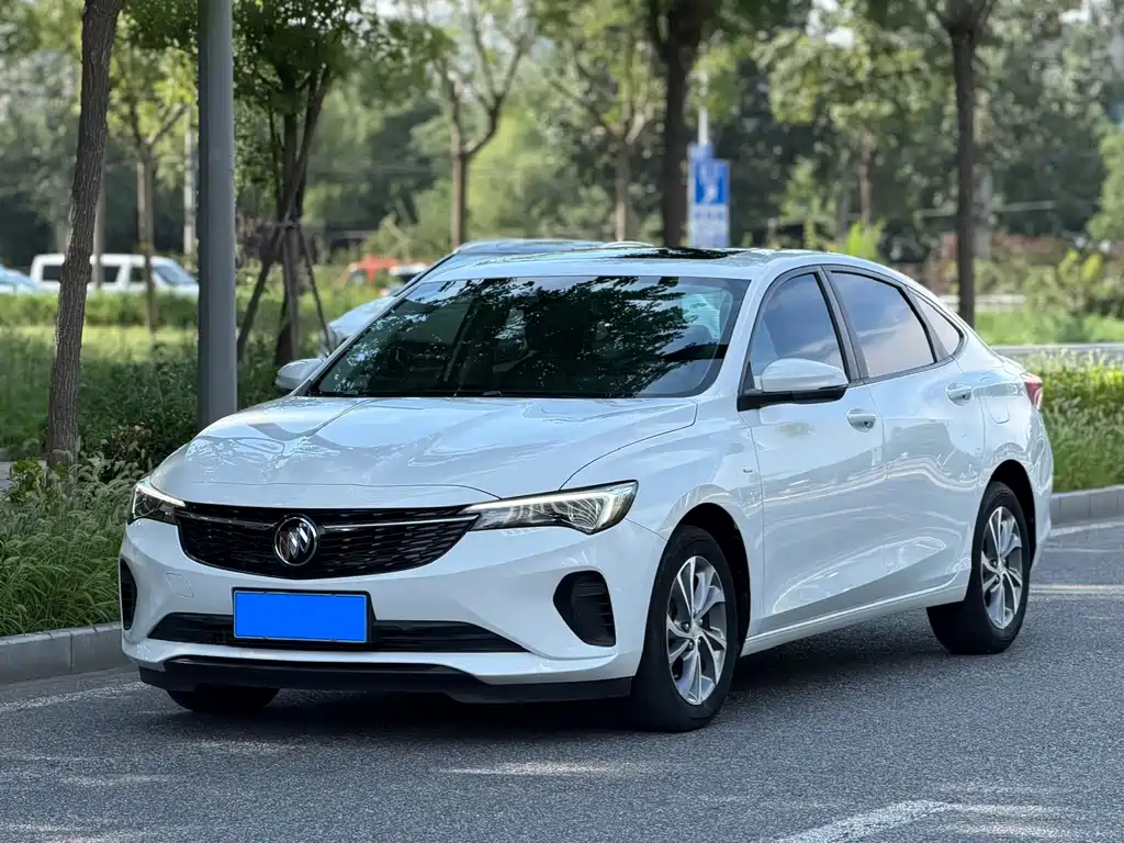 2022 Buick Verano - zdjęcie 1 z 23