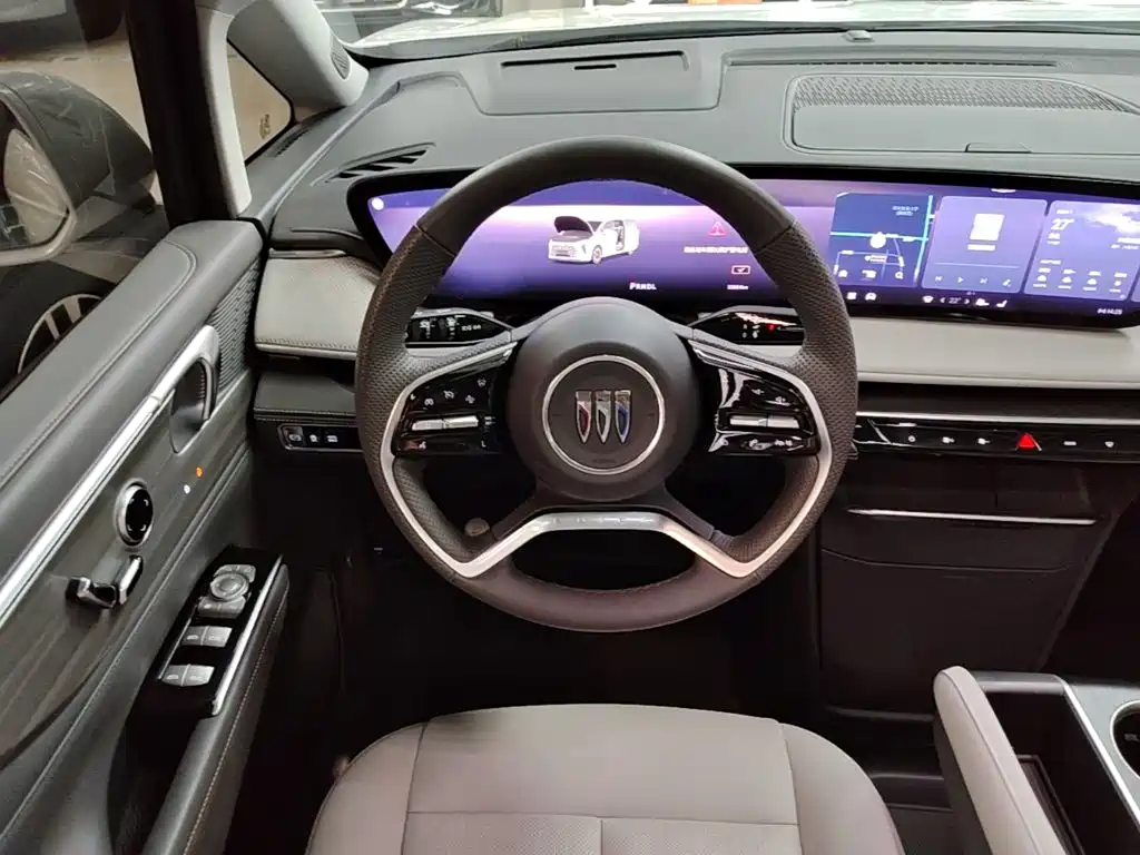 Buick GL8 — миниатюра 11