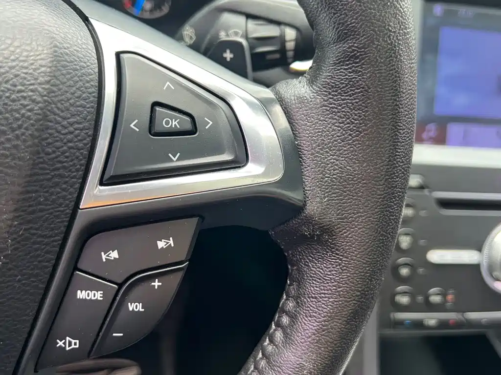 Ford Mondeo — миниатюра 15