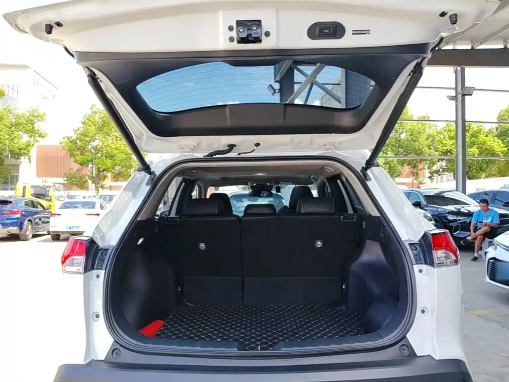 Toyota Frontlander — миниатюра 19