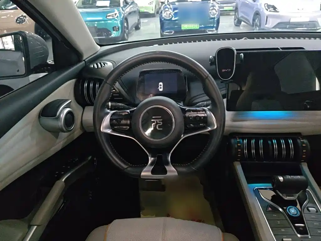 BYD Yuan Plus — миниатюра 11