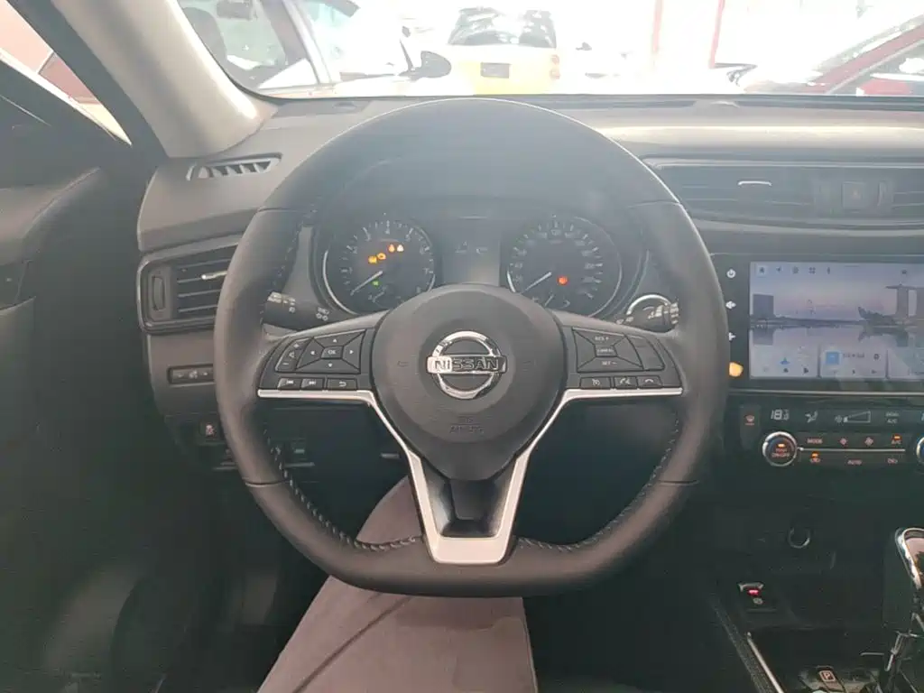 Nissan X-Trail — миниатюра 11