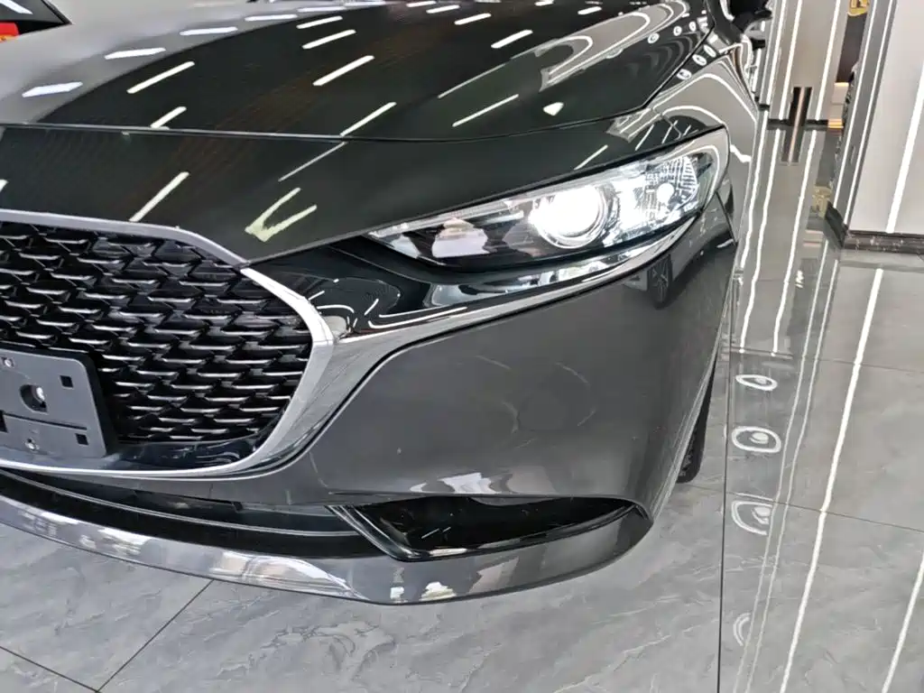 Mazda 3 Axela — миниатюра 24