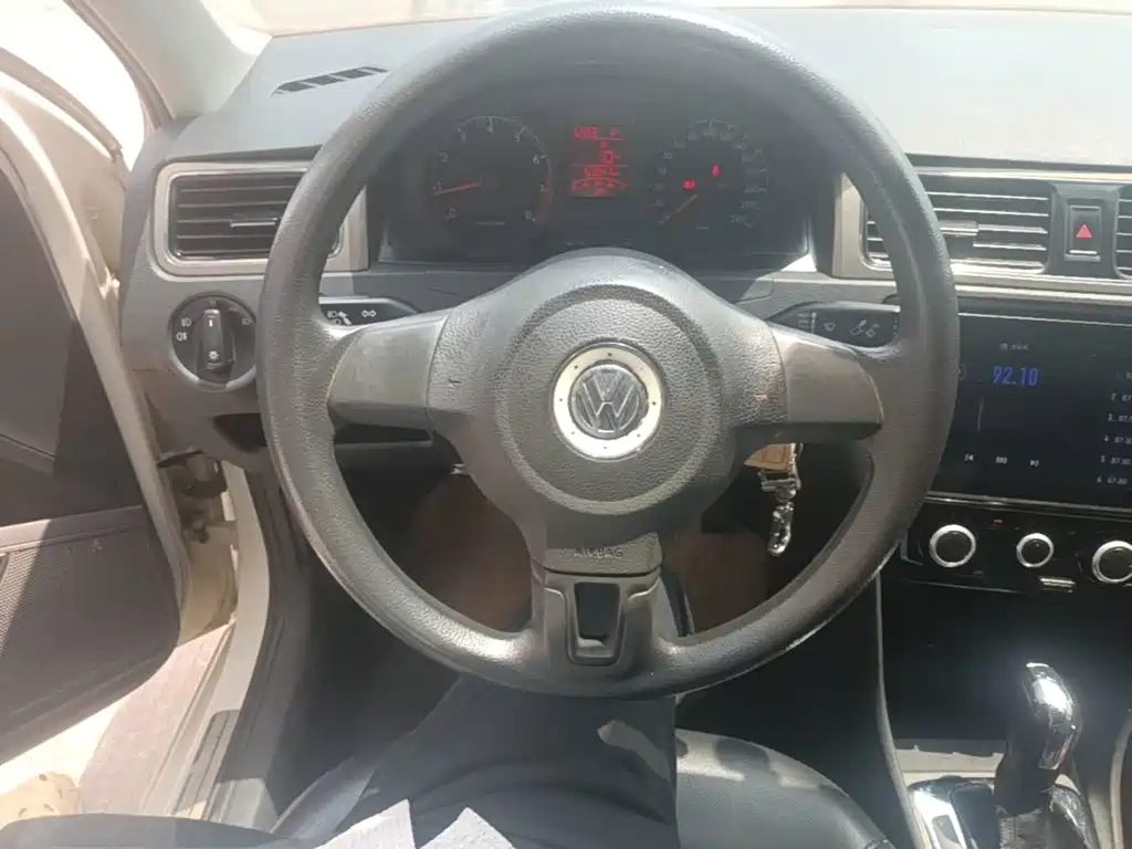 Volkswagen Santana — миниатюра 11