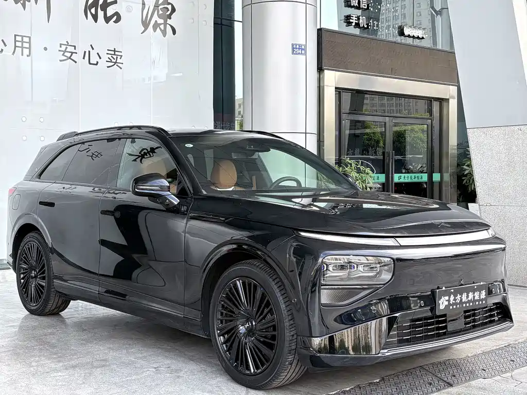 XPeng G9 — миниатюра 3