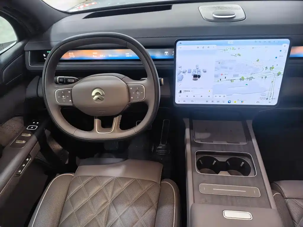 NIO ES8 — миниатюра 4