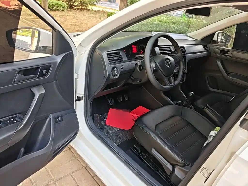 Volkswagen Santana — миниатюра 16