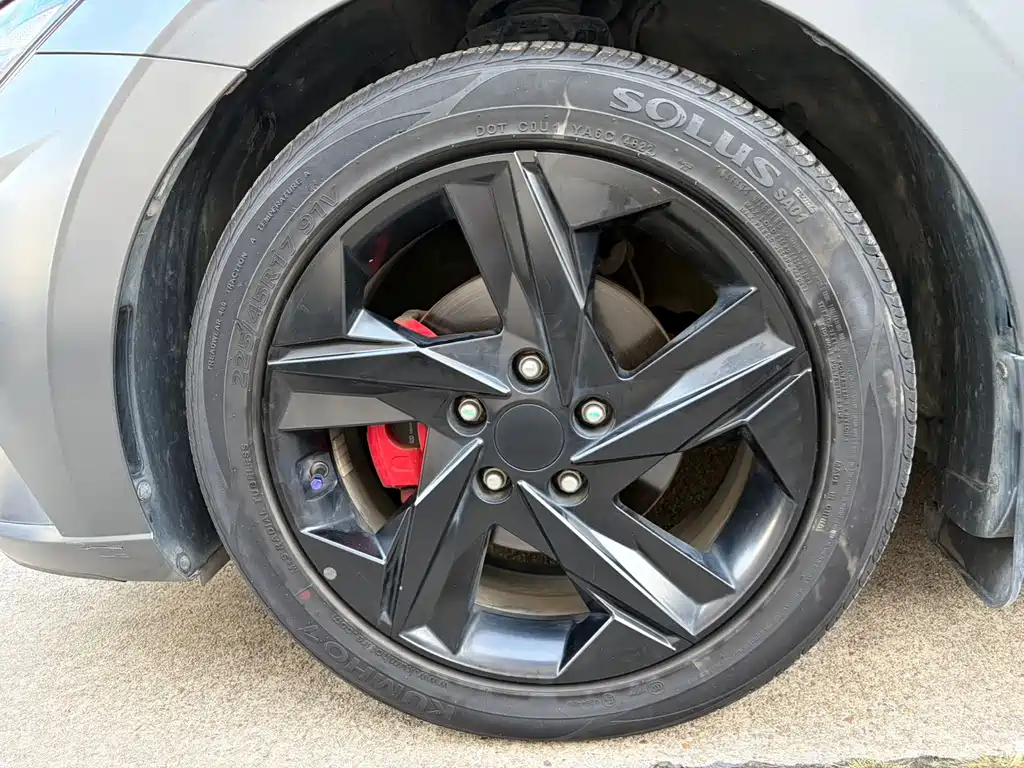 Hyundai Elantra — миниатюра 23