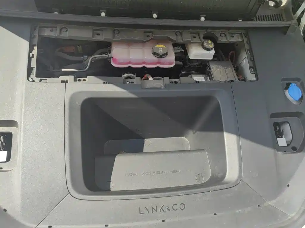 Lynk & Co Z20 — миниатюра 11
