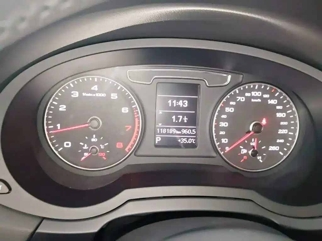 Audi Q3 — миниатюра 12