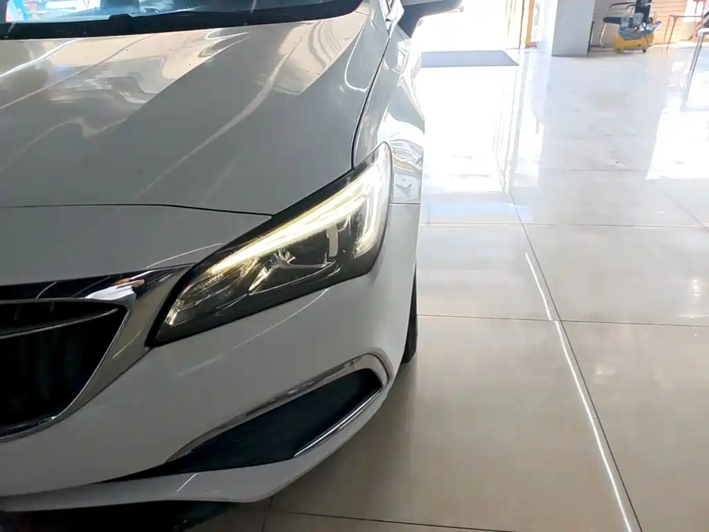 Buick Verano — миниатюра 24