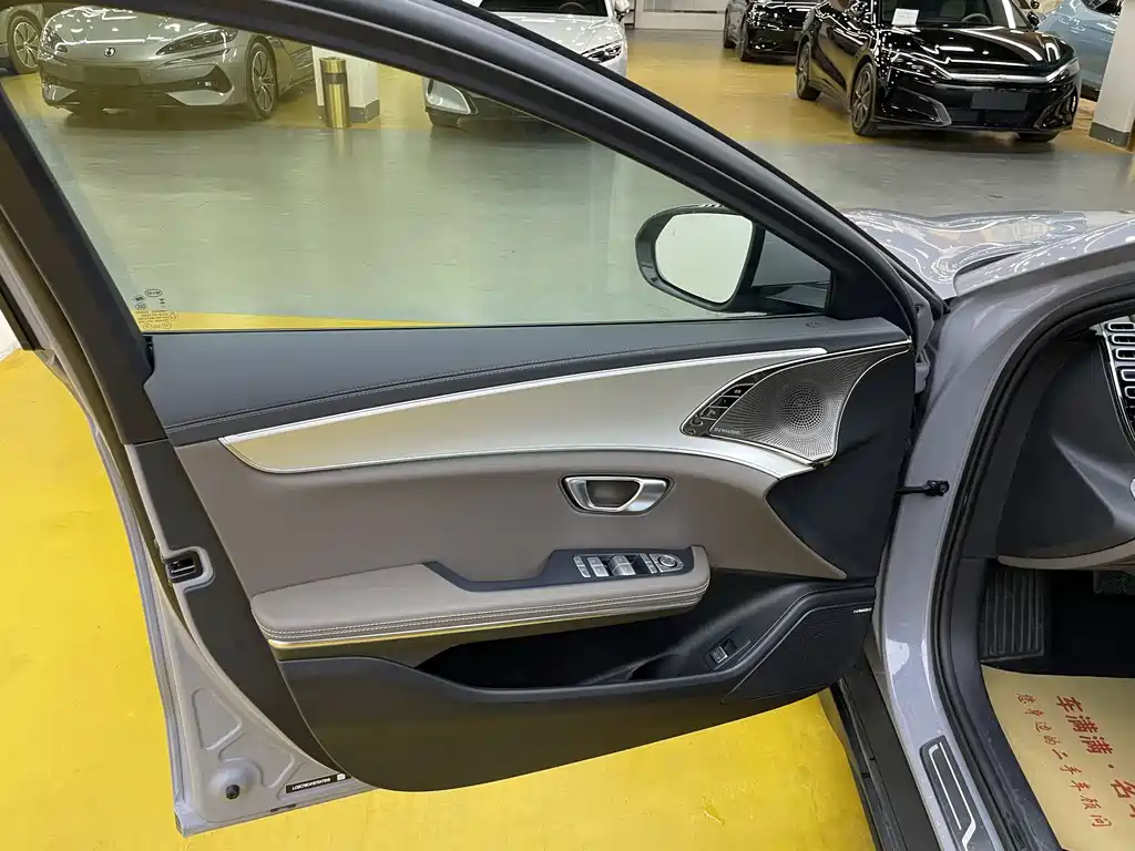 BYD Han 2025 DM-i Smart Drive 125KM