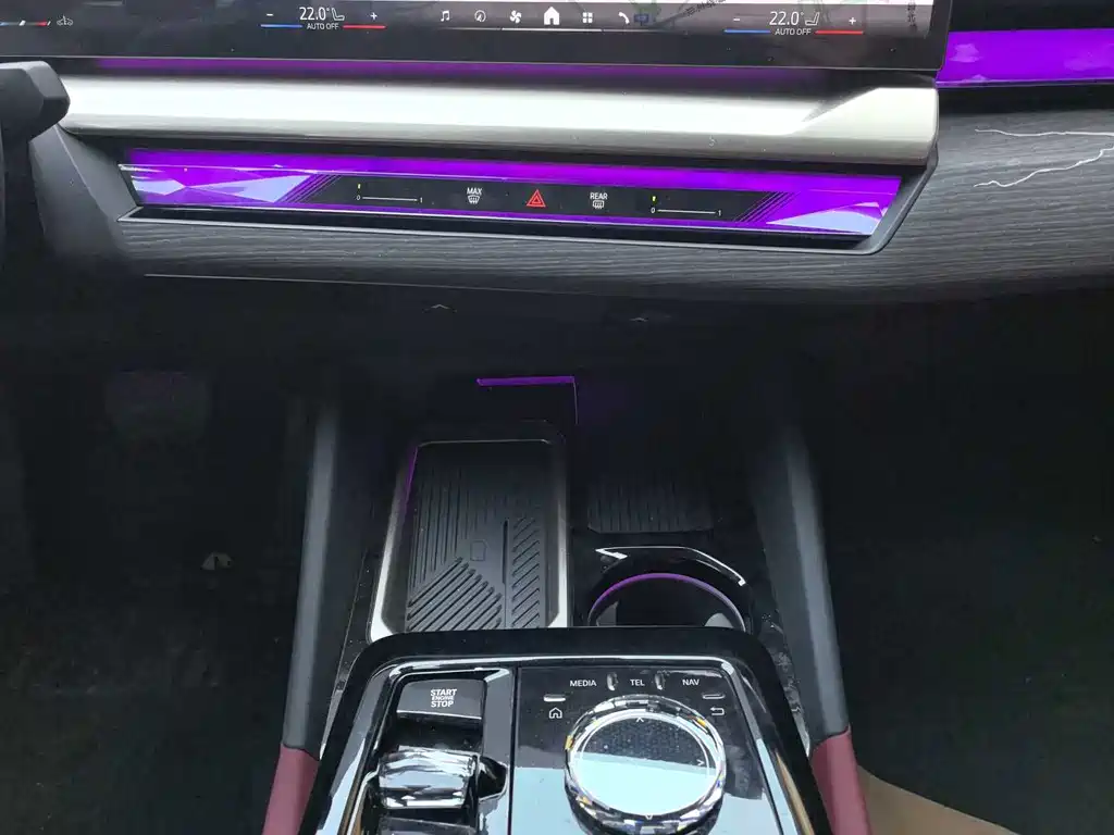 BMW 5 Series — миниатюра 11