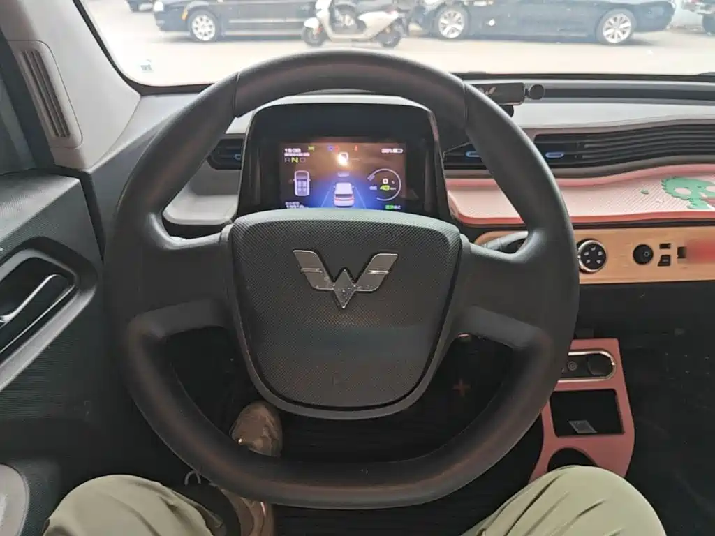 Wuling MINIEV — миниатюра 11