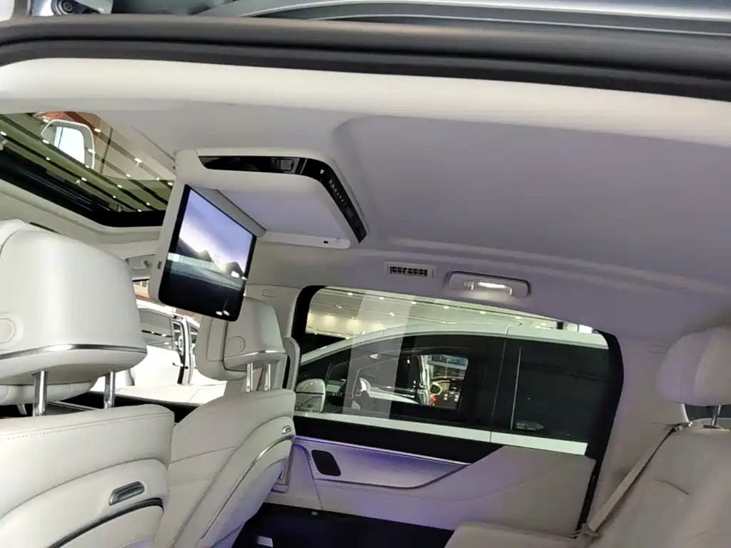 Buick GL8 Hybrid — миниатюра 18