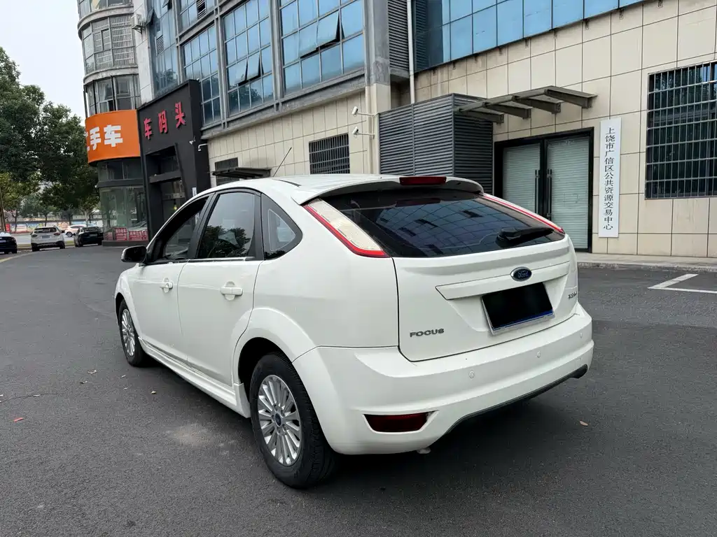 Ford Focus — миниатюра 4