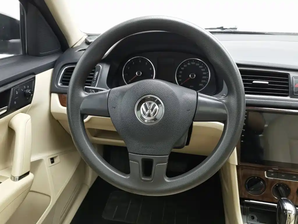 Volkswagen Lavida — миниатюра 11