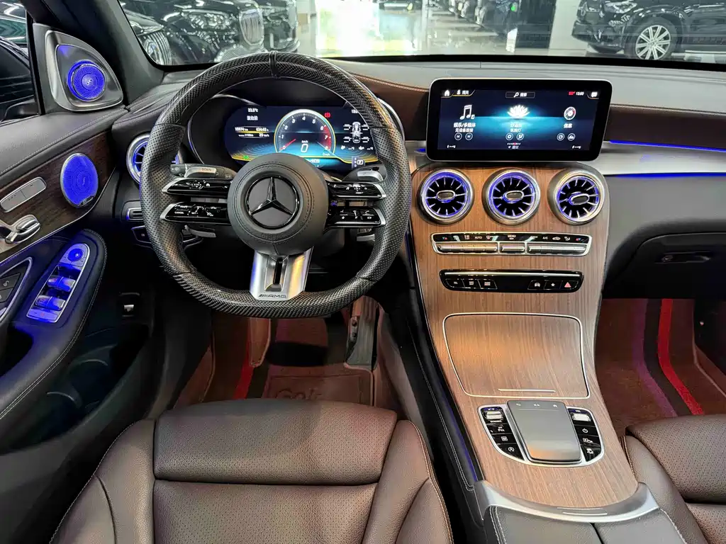 Mercedes-Benz GLC 2020 GLC 300 L 4MATIC Luxury