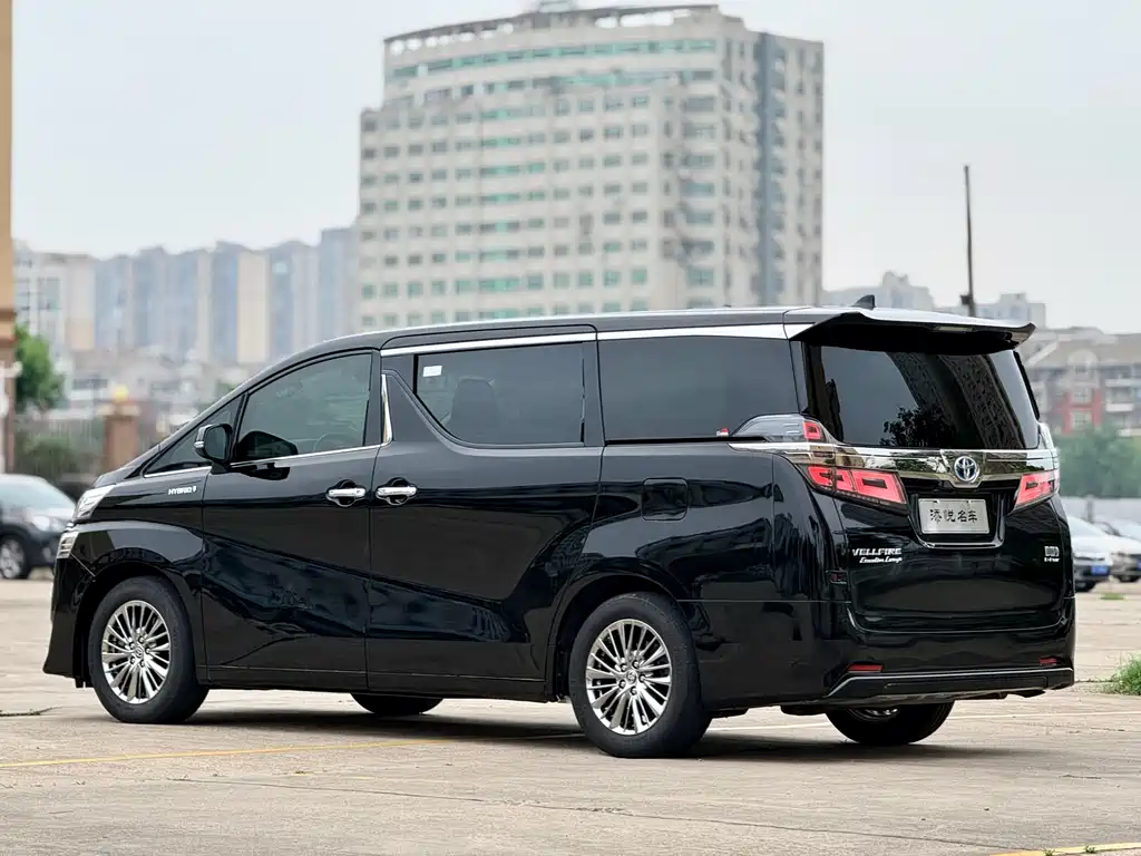 Toyota Vellfire 2021 2.5L HV Luxury
