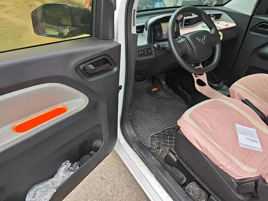 Wuling MINIEV — миниатюра 16