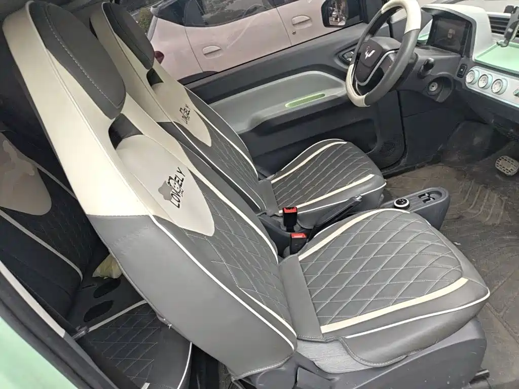 Wuling MINIEV — миниатюра 25