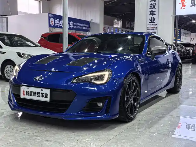 Subaru BRZ — фото 1
