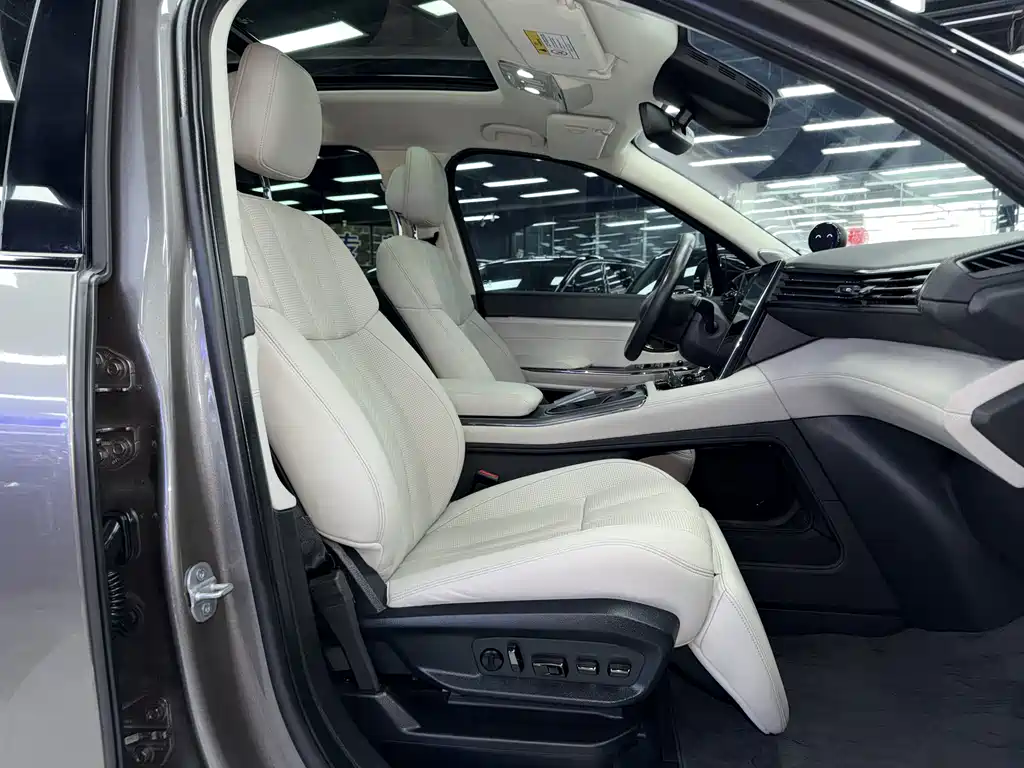 NIO ES8 — миниатюра 11