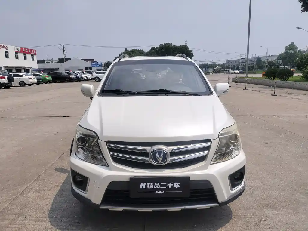 Changan CX20 1.4L IMT Sunroof Navigation Edition China IV, фото 2