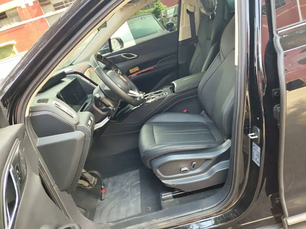 Hongqi Hongqi HS3 PHEV — миниатюра 15