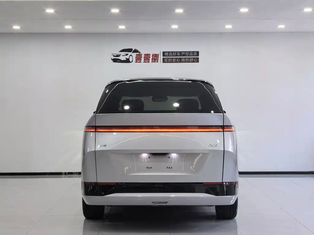 XPeng X9 — миниатюра 8