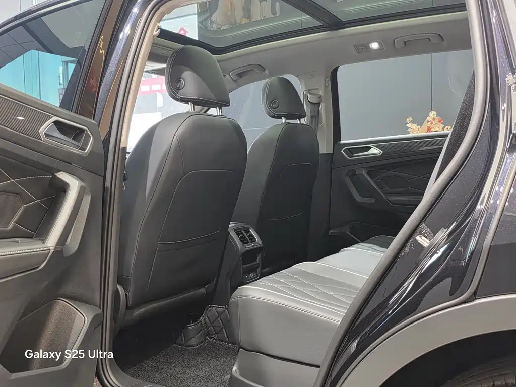 Volkswagen Tiguan L — миниатюра 6