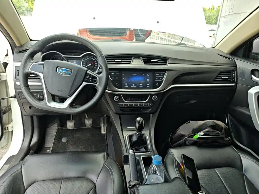 Geely Emgrand — миниатюра 10