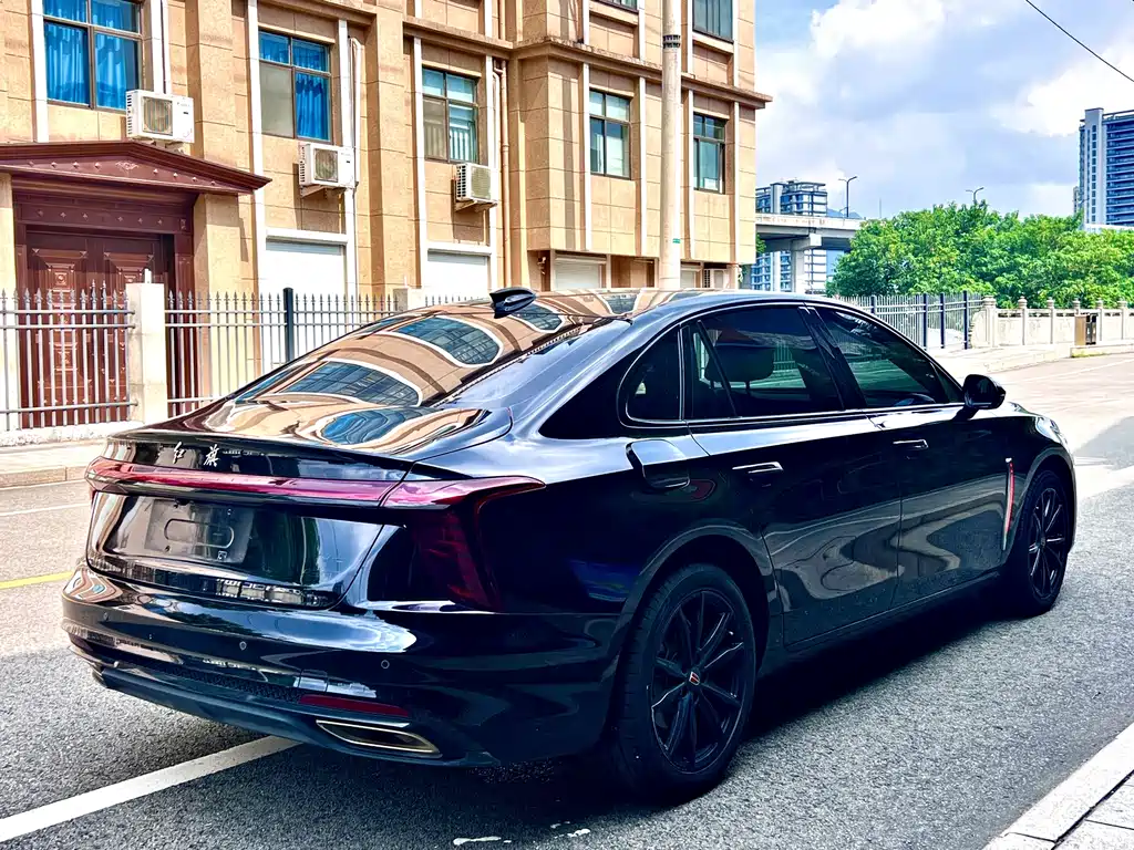 Hongqi Hongqi H5 — миниатюра 7