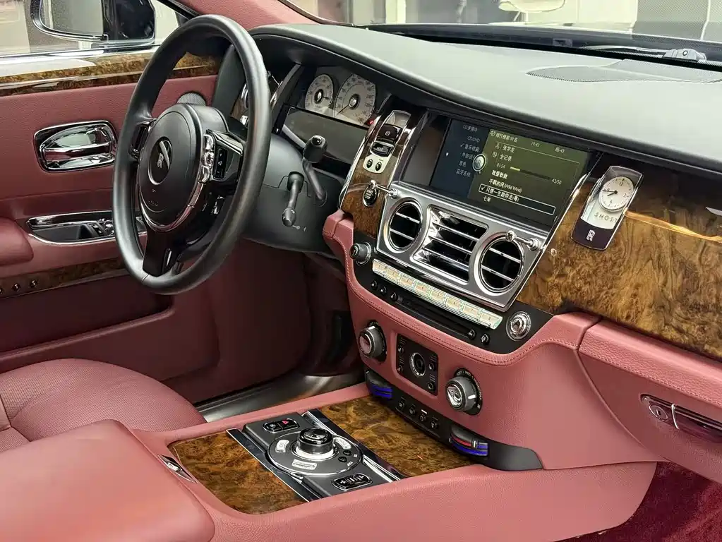 Rolls-Royce Ghost — миниатюра 7