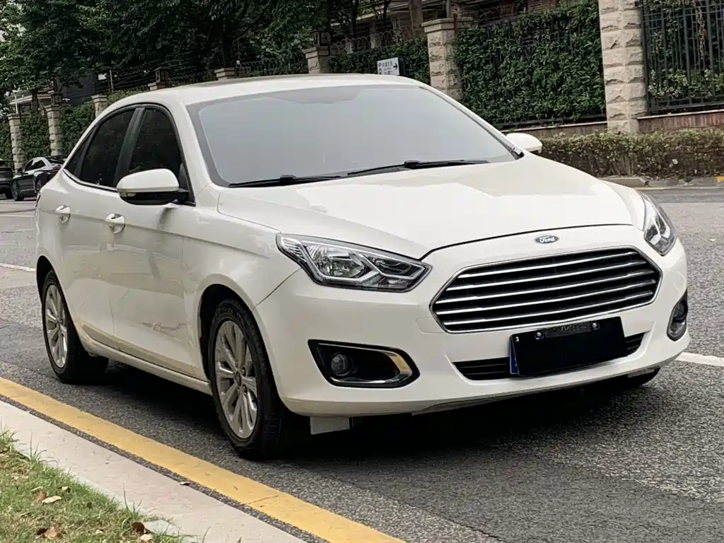 Ford Escort — миниатюра 3