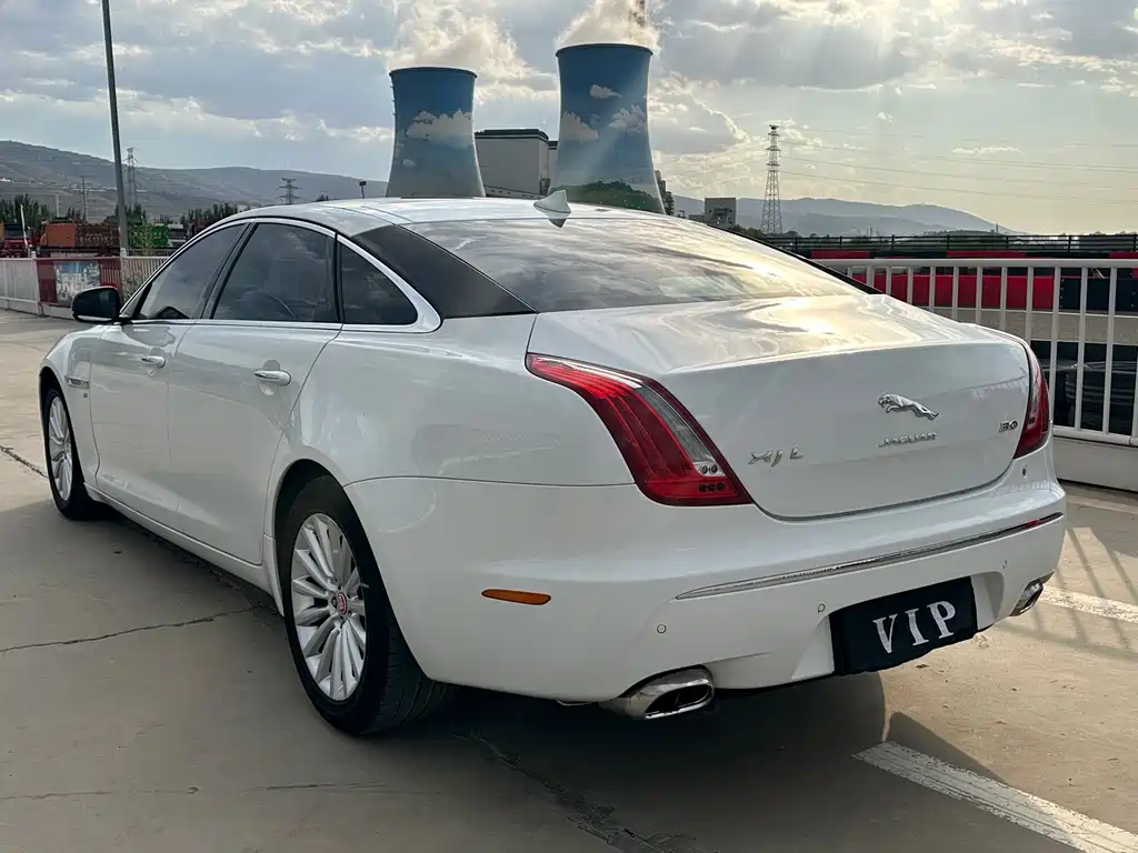 Jaguar XJ 2016 XJL 2.0T Elegant