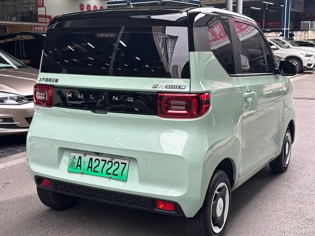Wuling MINIEV — миниатюра 7
