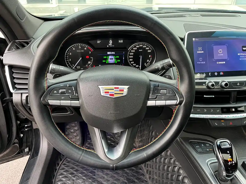 Cadillac CT5 — миниатюра 7