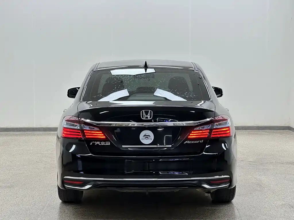 Honda Accord — миниатюра 5