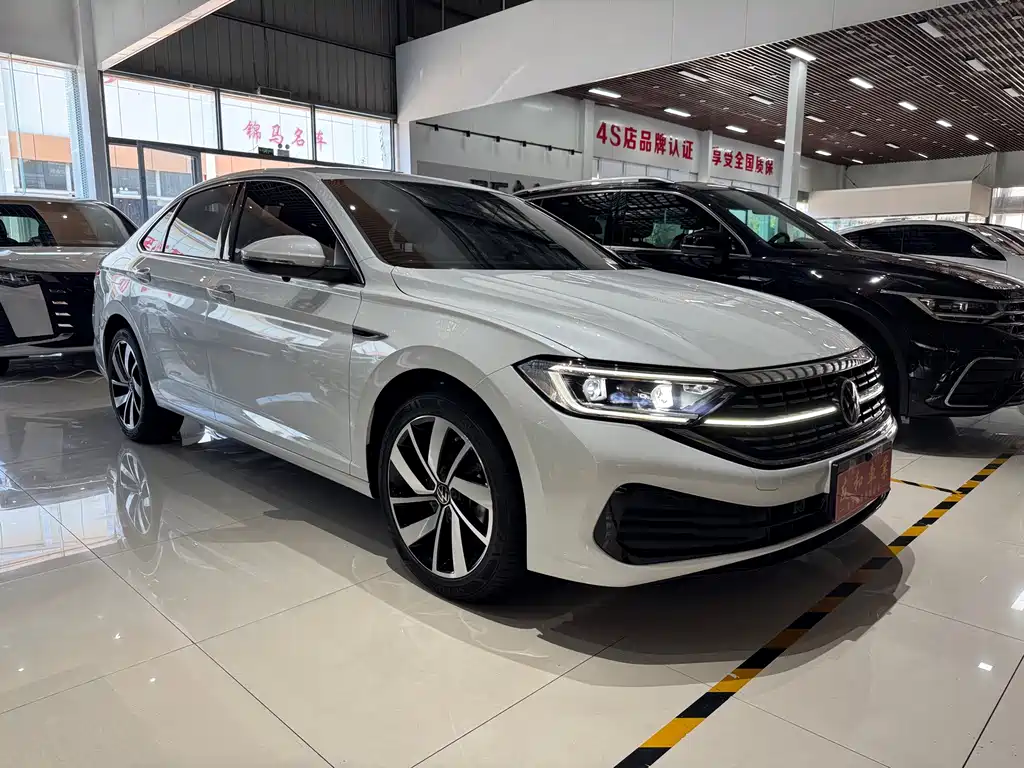 Volkswagen Sagitar — миниатюра 3