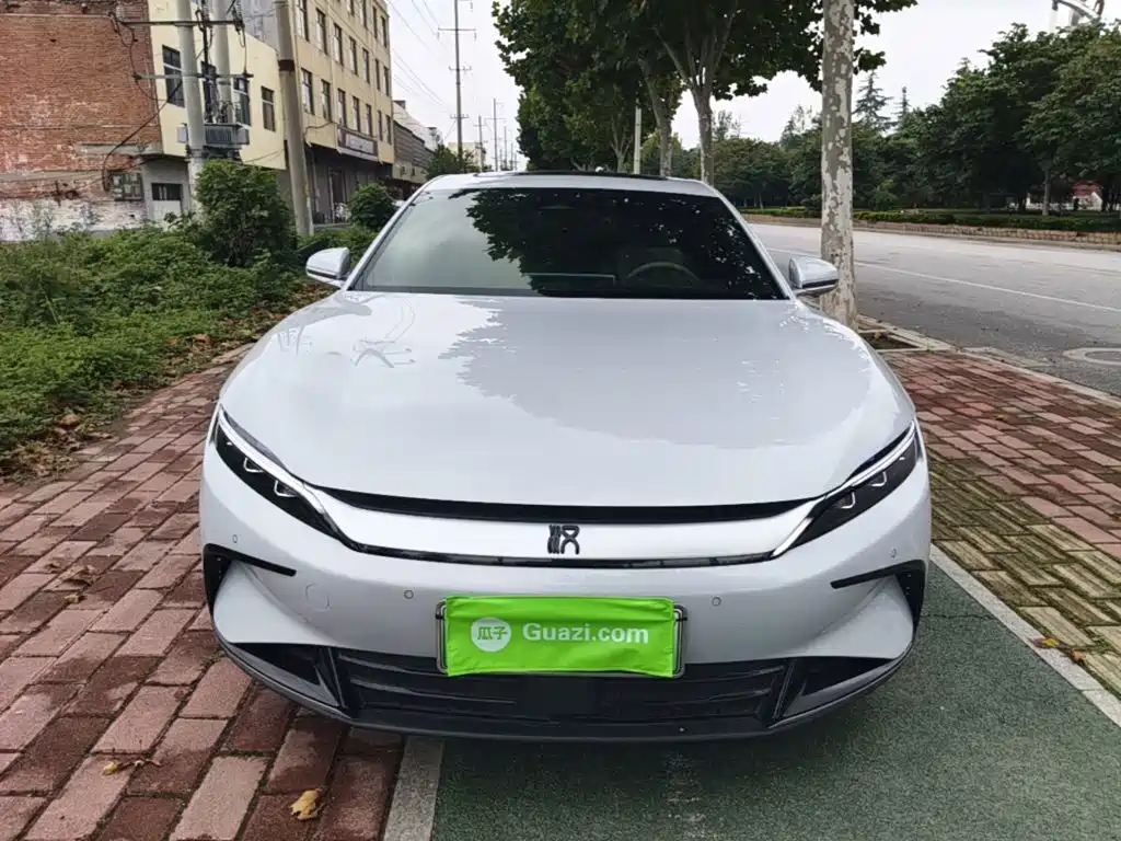 BYD Han — миниатюра 3