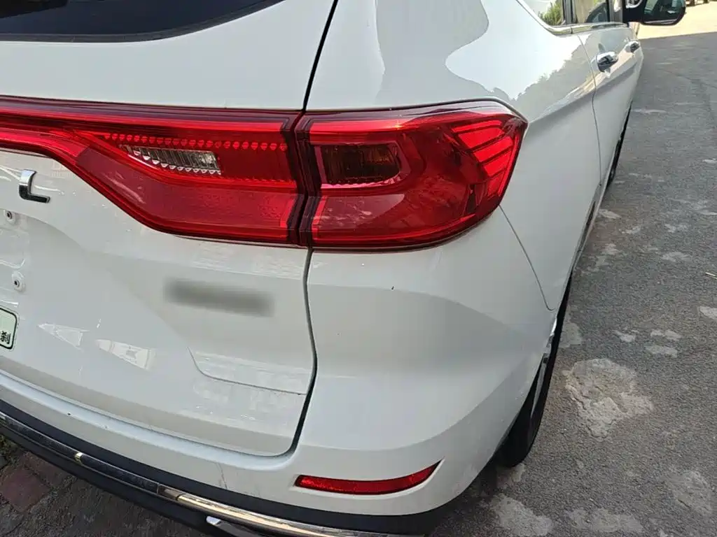 Haval M6 — миниатюра 8