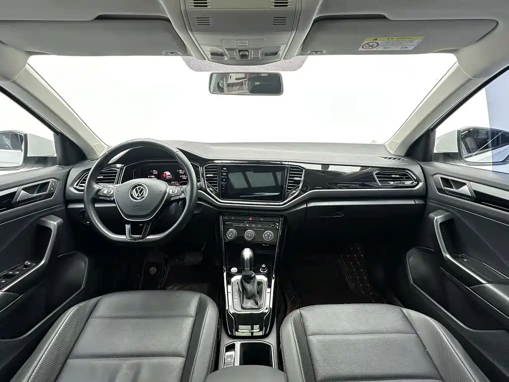Volkswagen T-Roc — миниатюра 6