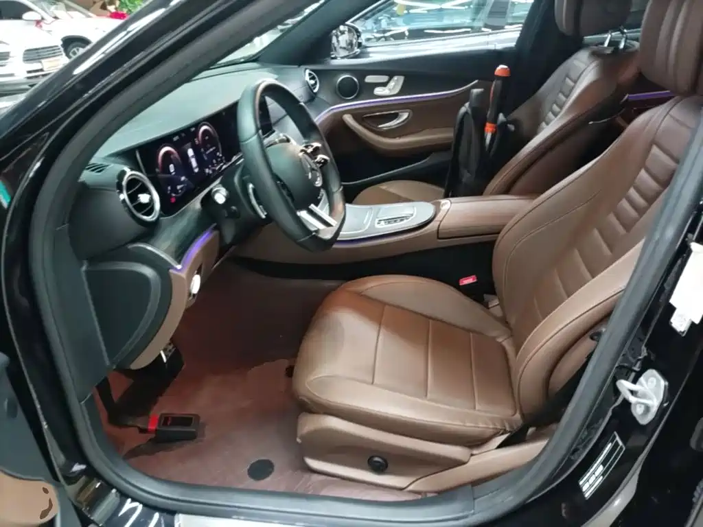 Mercedes-Benz E-Class — миниатюра 15