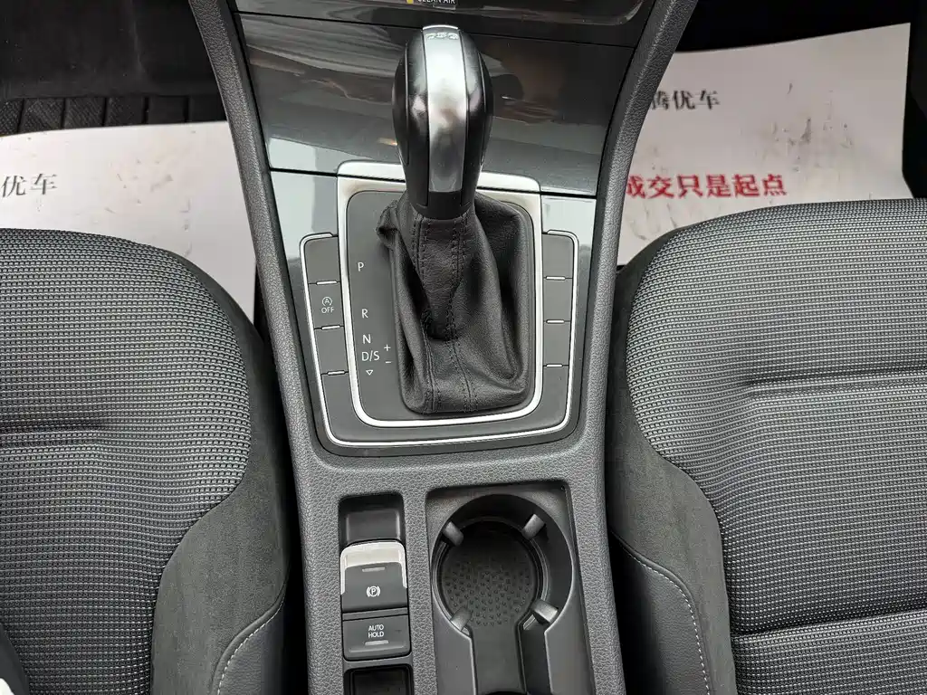 Volkswagen Golf — миниатюра 7