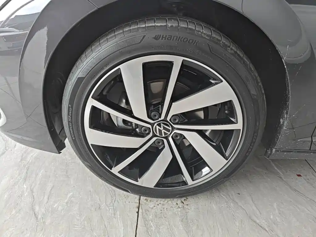Volkswagen Sagitar — миниатюра 23